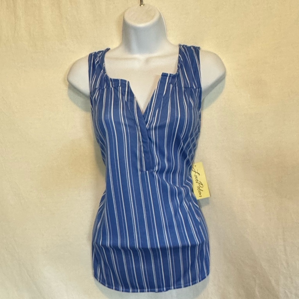 C-16 Love Potion NWT Blue‎ & White Stripe Sleeveless Summer Blouse Size M